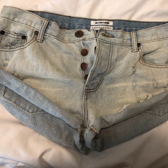 One Teaspoon Pants - One Teaspoon Size31 Bandit Denim Shorts NEVER WORN